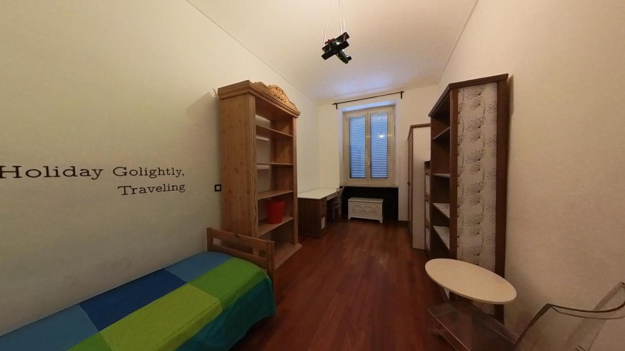 Regina Apartment *